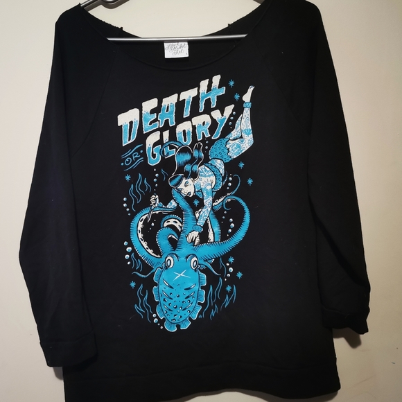 Black Market Art Sweatshirt - Picture 5 of 5